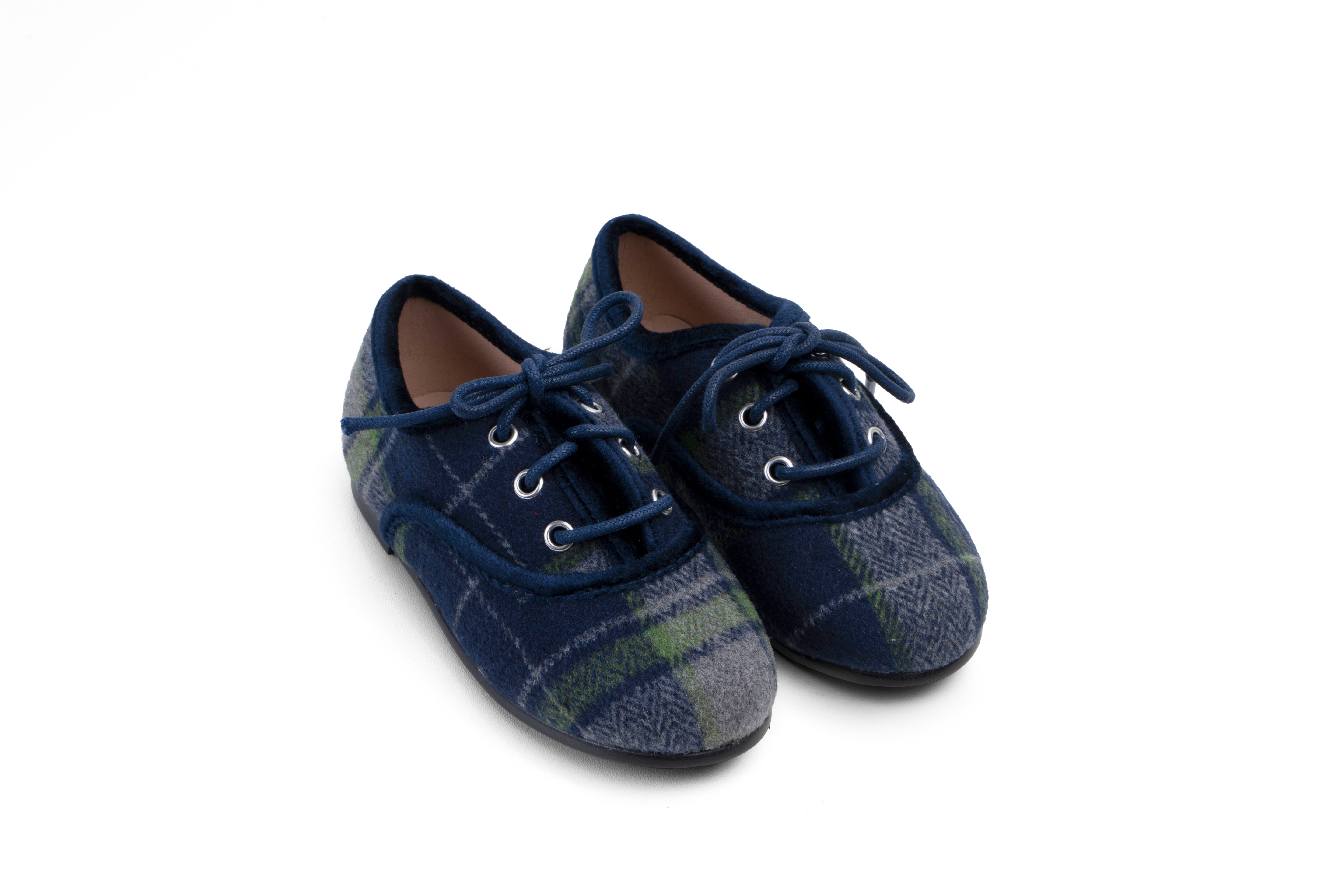 Wool Plaid Lace Up - Hard Sole - Zeebrakids